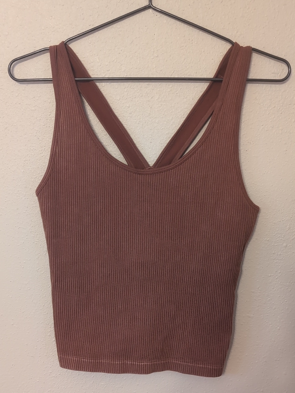 Ribbed Cross-Back Tank Top in Mauve Brown L